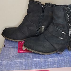 Ankle boots